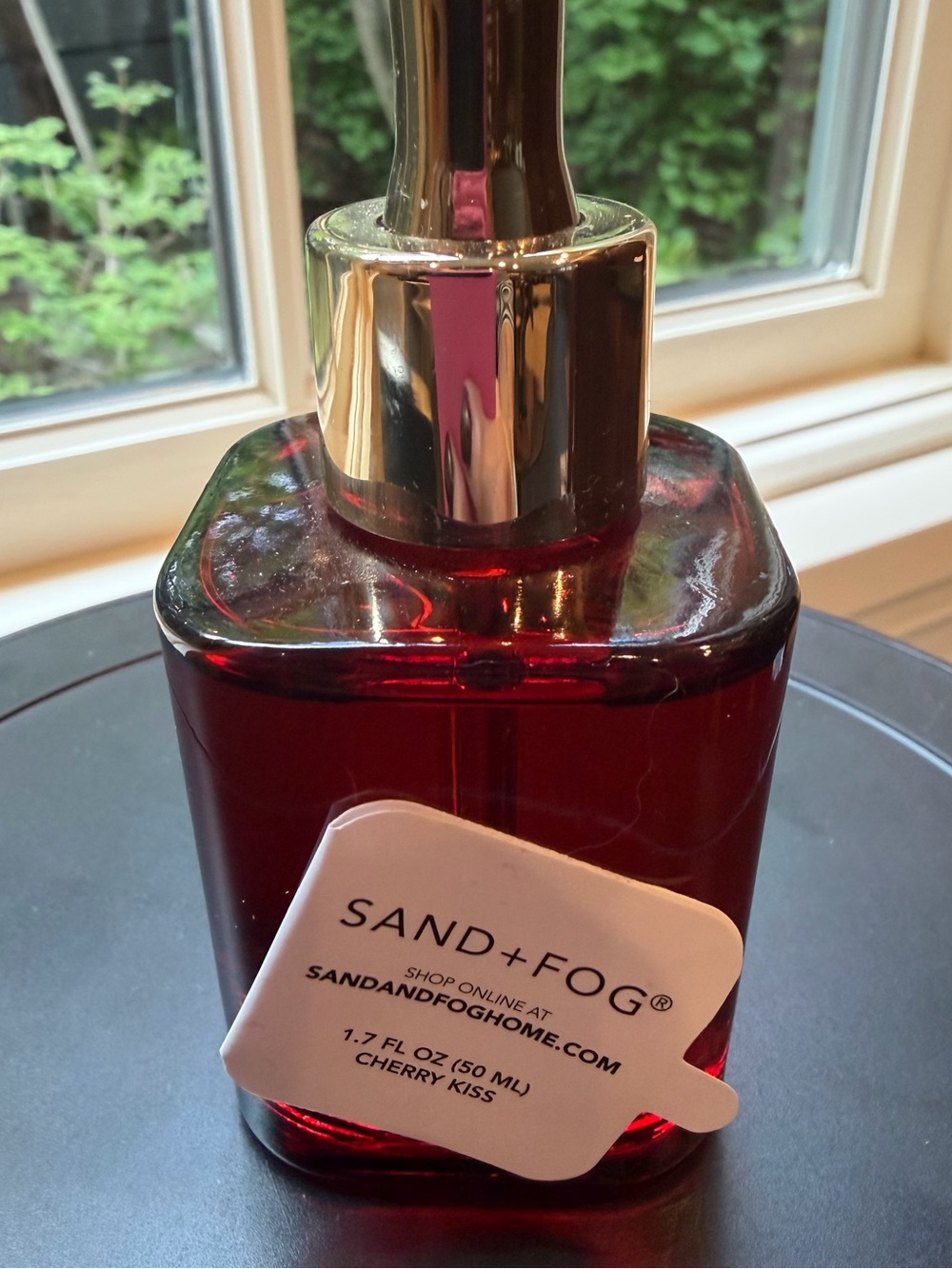 Sand + Fog NWT Cherry Kiss Scented Fragrance Body Oil 1.7 Fl Oz - Picture 2 of 3